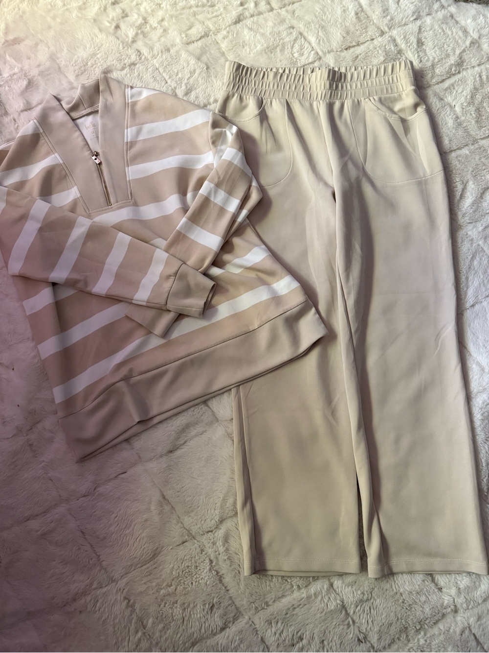 Neutral Beige Sweatshirt and Wide-Leg Pull-On Pants Set for Women